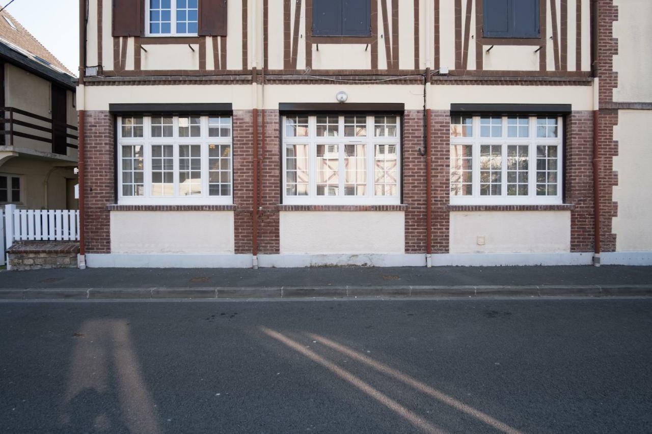 Elégant appartement en plein coeur de Cabourg - Les locations de Proust Esterno foto